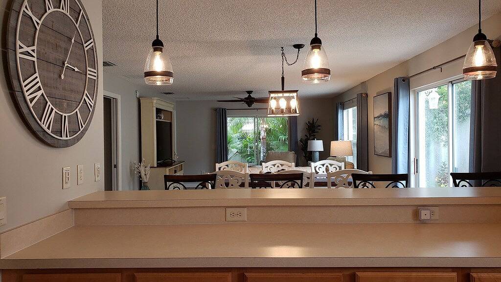 Walk to Lake Sumter Landing! Golf cart included! in The Villages, Sumter County