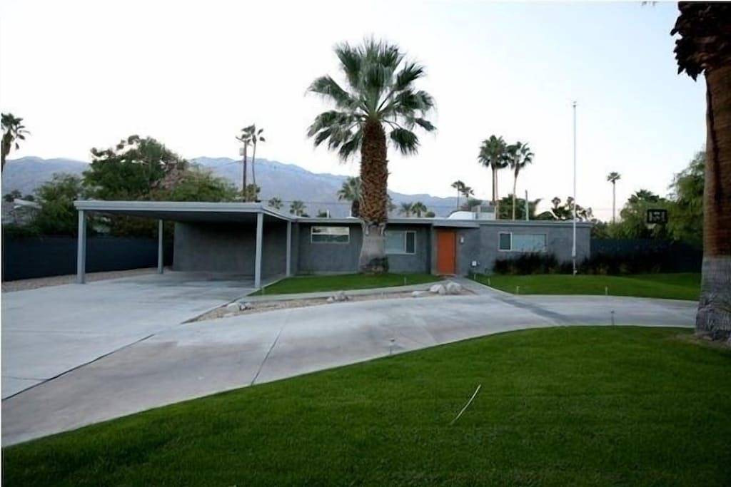 Super Cool Albert Frey umgestaltet Architectural Pool Home! in Palm Springs, Coachella Valley