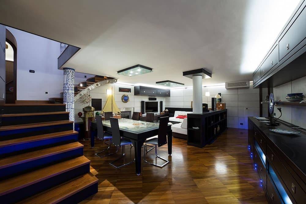 The Shipowner's Villa - your retreat with a view and patio in San Michele Salerno, Furore