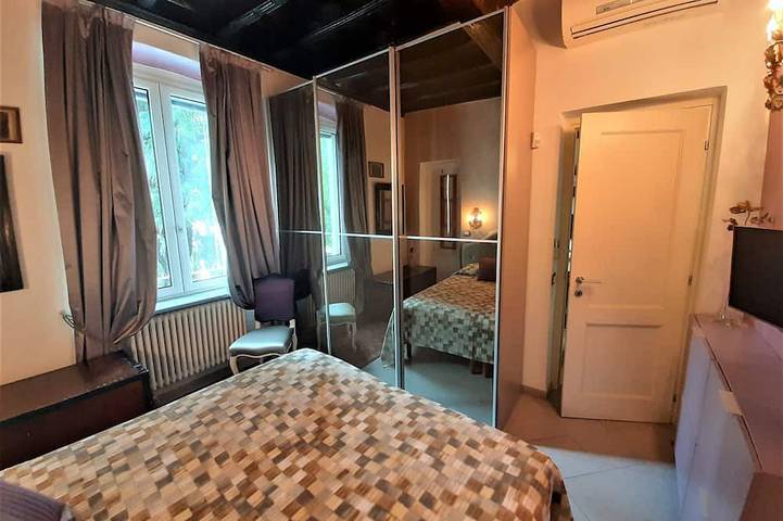 Ganze Wohnung, La Bifora - Charmante Altbauwohnung im mittelalterlichen Herzen der Stadt in Turin, Turin Provinz