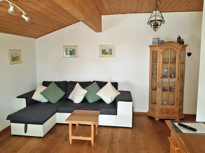 Ganze Ferienwohnung, Ferienwohnungen Feistl Wiesengrund - Ferienwohnung Ii 45 qm, separates Schlafzimmer und Ost-Balkon in Aschau (Chiemgau), Aschau im Chiemgau