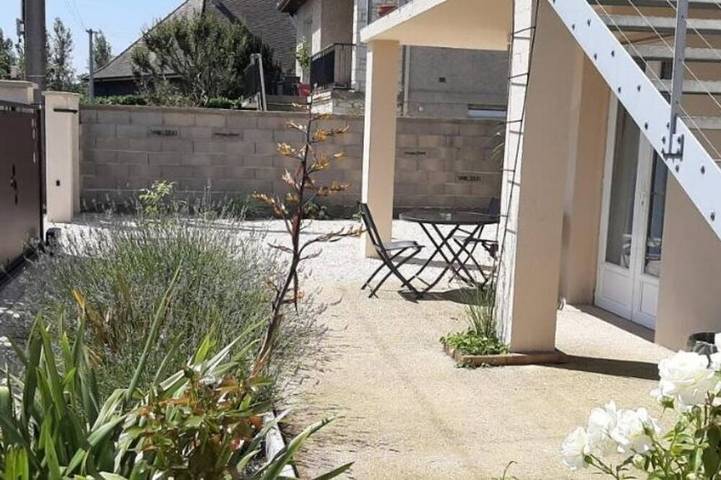 Appartement entier, Appartement à 20mn de la ville a pied, animaux de compagnie acceptés in Bergerac, Périgord Pourpre