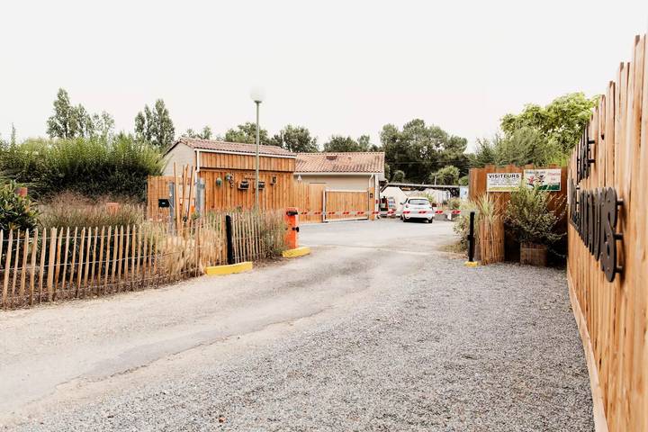 Camping pour 4 personnes, avec piscine et terrasse, animaux acceptés en Gironde - 4