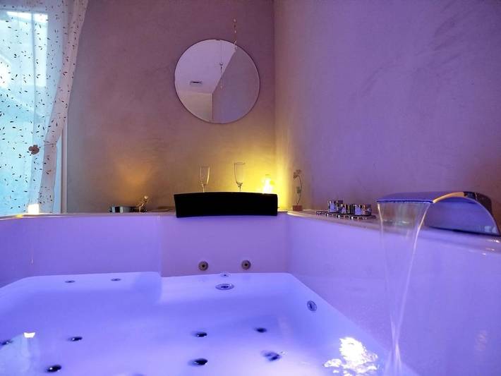 Villa voor 3 personen, with Whirlpool and Terras as well as Tuin and Sauna in Bergerac
