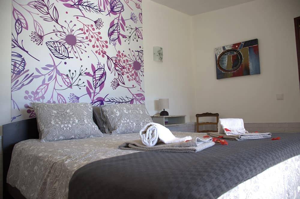 Offer 2020 Villa Clajessi - 4 Persons in Albufeira, Distrito de Faro