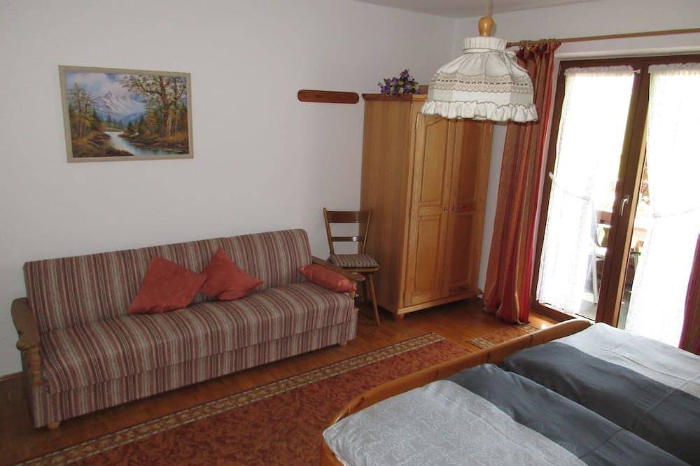 Ganze Wohnung, Ferienwohnung 76 qm im Landhausstil mit Alpenrundblick am Samerberg auf 700 m in Samerberg, Bayerische Alpen