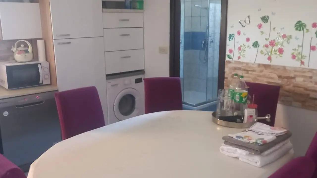Ferienhaus für 8 Personen (108 m²) in Donji Dolac in Donji Dolac, Dalmatinisches Zagora
