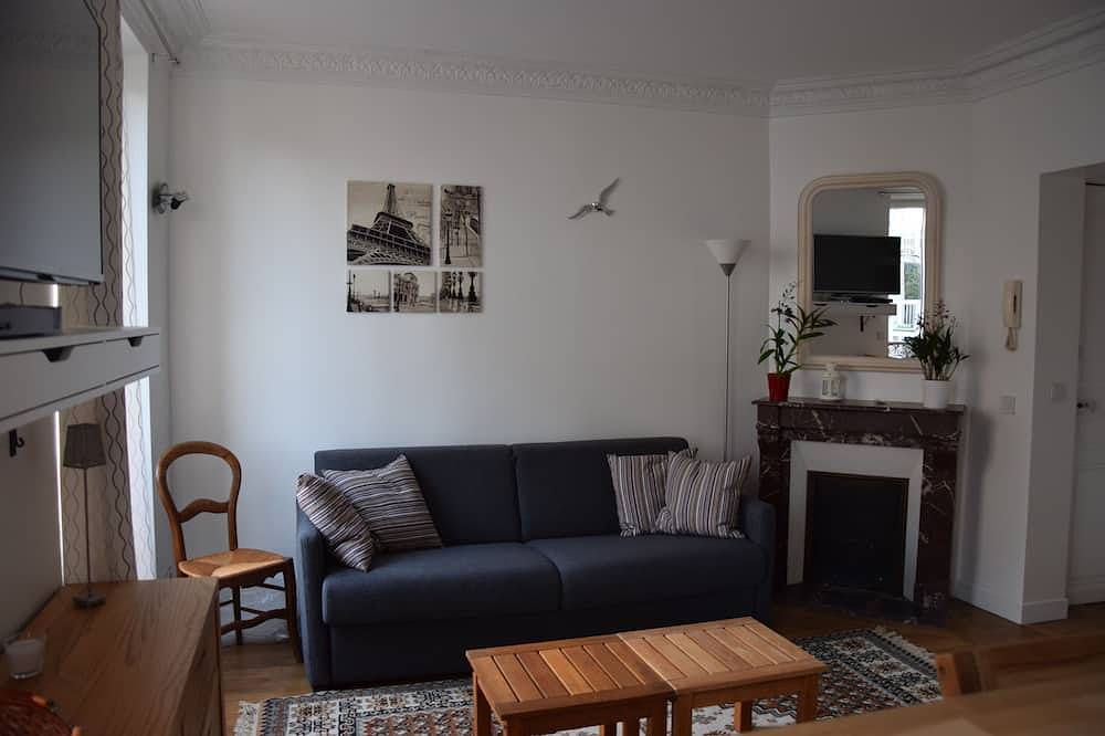 Appartement entier, Appt 2P - 4 personnes - Paris centre 15 mn in Cachan, Val-de-Marne