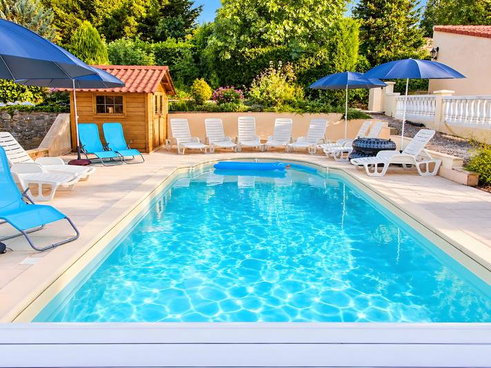 Holiday Home 'Le Figuier' with Mountain View, Shared Pool and Wi-Fi in Molières-sur-Cèze, Cévennes