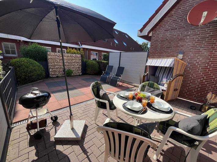 Ferienhaus für 4 Personen, mit Terrasse und Garten in Carolinensiel - 2