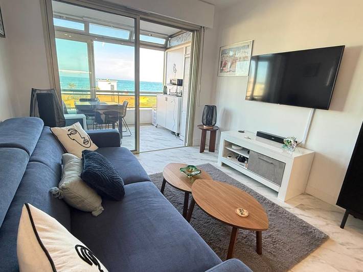 Gîte pour 2 personnes, avec vue et terrasse dans Plage de la Pierre au Tambour