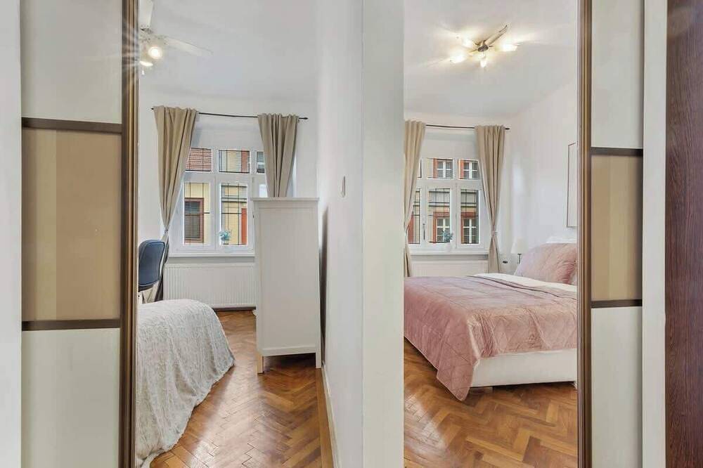 Entire apartment, Grand Elegant Apartment - City Center Bratislava in Bratislava, Bratislava region