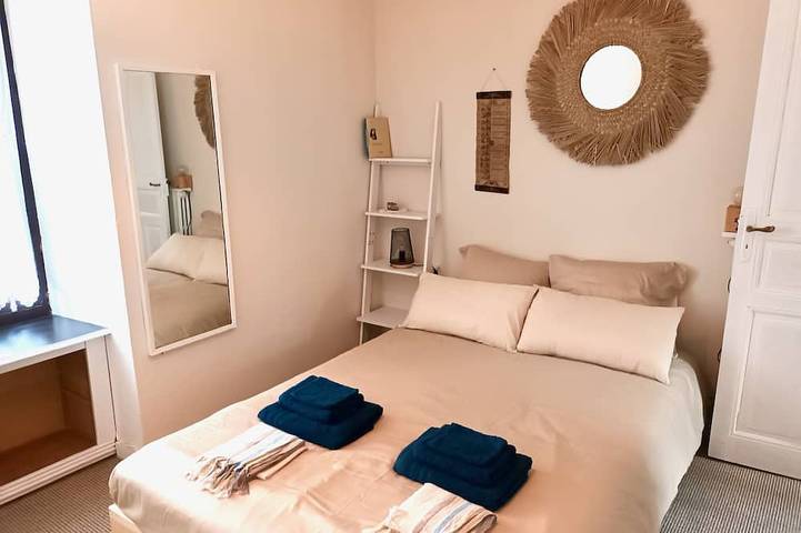 Gîte pour 11 personnes dans Crespin (Tarn) - 2