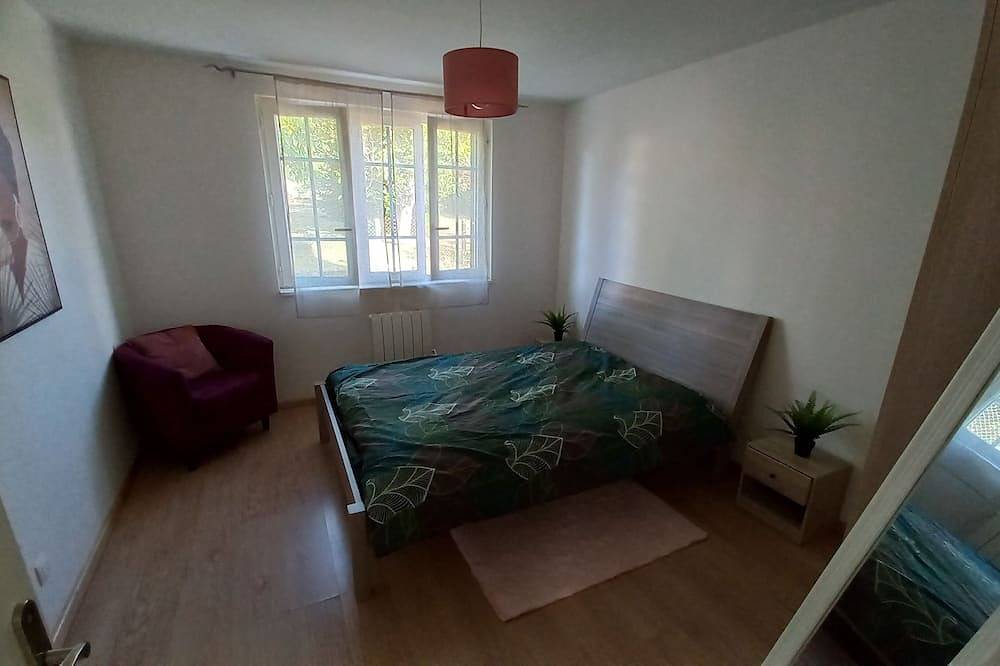 Apartamento entero, Appartement T3, Jardin, Parking in Chaponost, Ródano