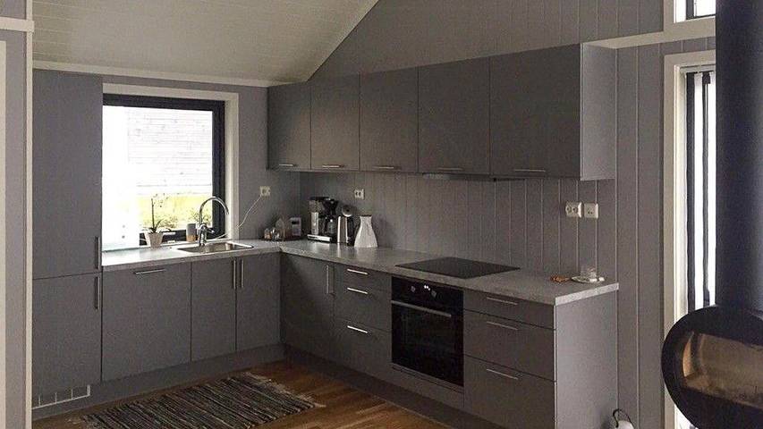 Ferienhaus mit Blick auf das Königsschiff im Hagefjord in Tvedestrand