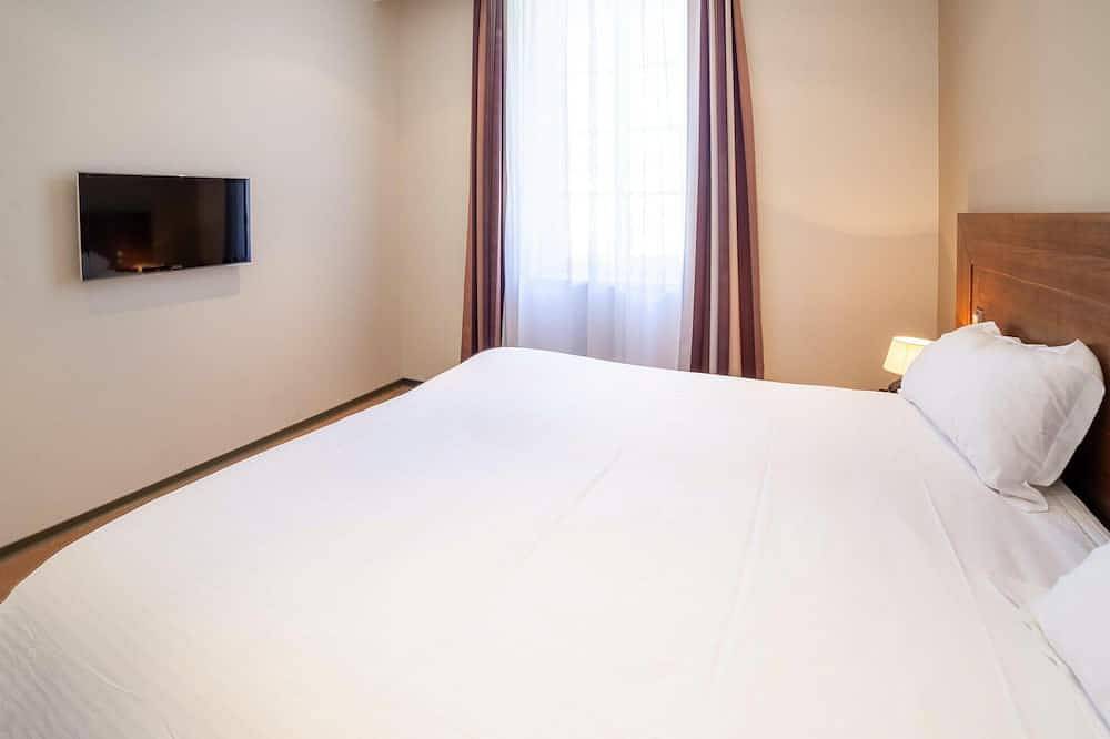 Entire apartment, Nice apartment in Saint-Affrique in Saint-Affrique, Parc naturel régional des Grands Causses