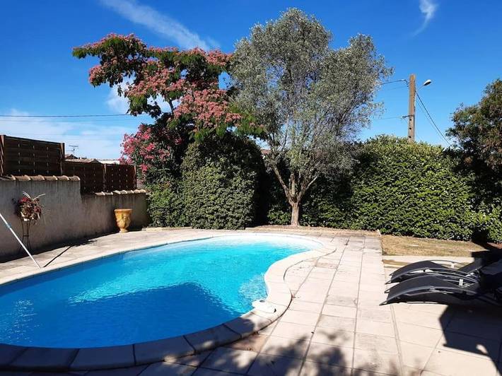 Villa pour 6 personnes, avec Terrasse ainsi que Jardin et Piscine