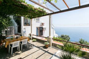 Ferienwohnung für 4 Personen, mit Meerblick und Balkon in Grad Dubrovnik