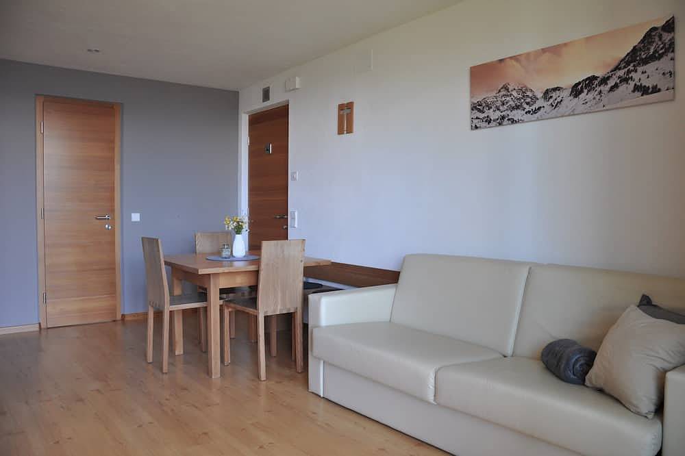 Ganze Wohnung, Modern architecture & contemporary home design Bioland farm in Vinschgau in Matsch, Mals