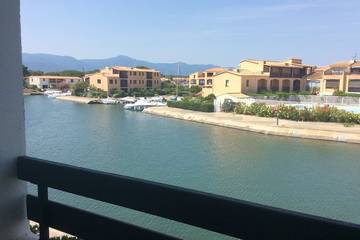 Gîte pour 4 personnes, avec balcon dans Plage du pont tournant