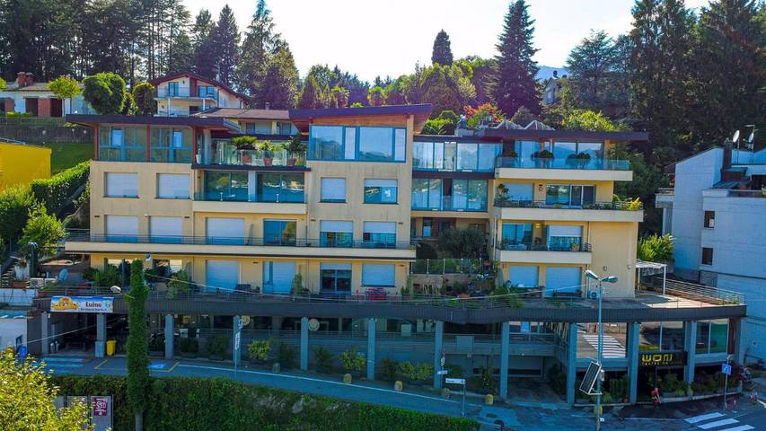 Ferienhaus für 4 Personen, mit Terrasse und Seeblick sowie Ausblick, mit Haustier in Lavena Ponte Tresa