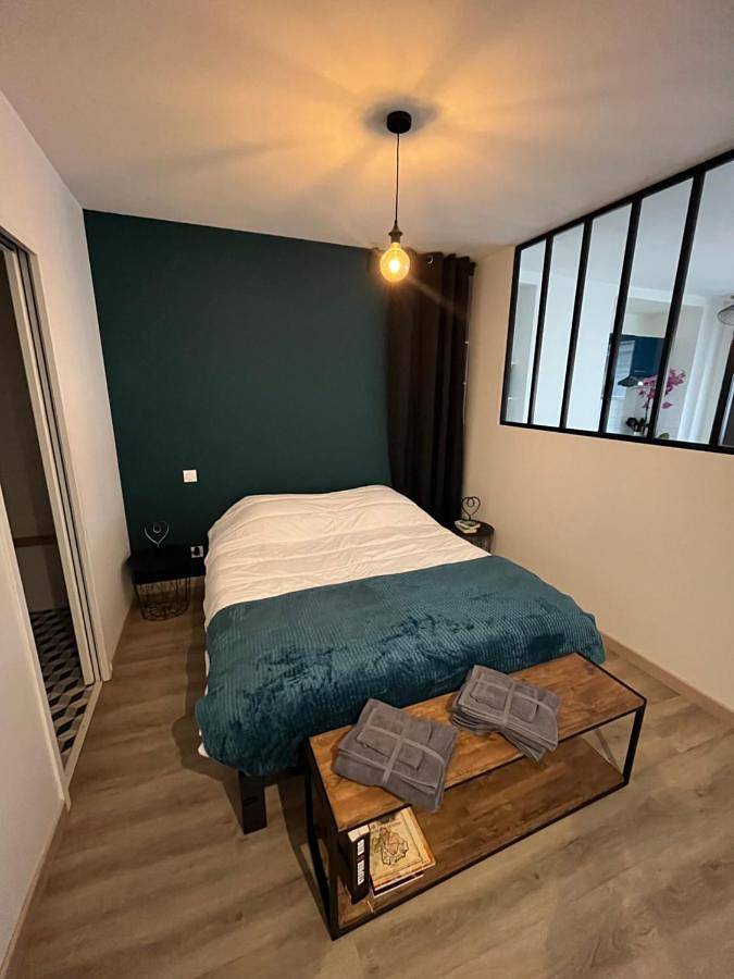 Gîte pour 4 personnes dans Office de Tourisme d'Aix les Bains - 2
