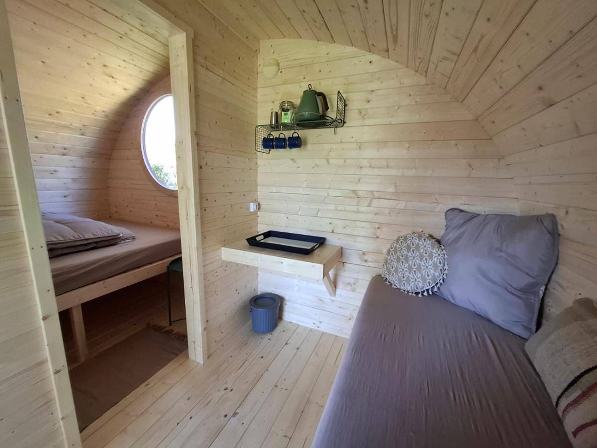 Le Cabanon du camping 2 in Bannes, Haute-Marne