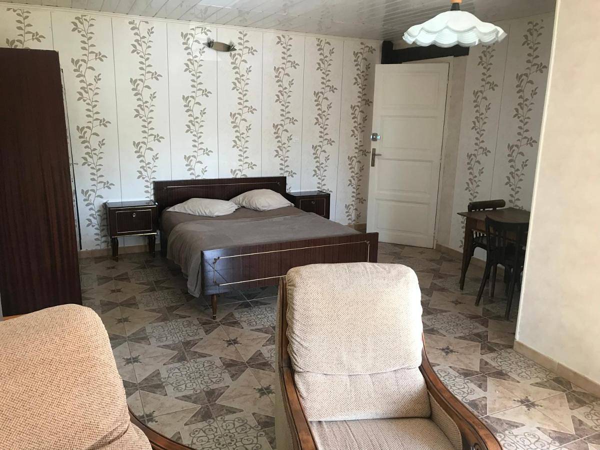 Appartement de vacances entier, Double Room in Corre, Haute-Saône
