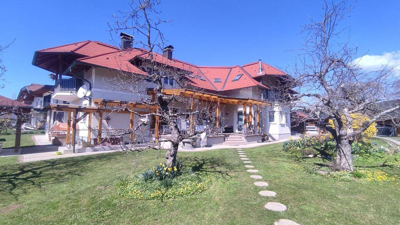 Ganze Wohnung, One-Bedroom Apartment in Wernberg, Villach-Land