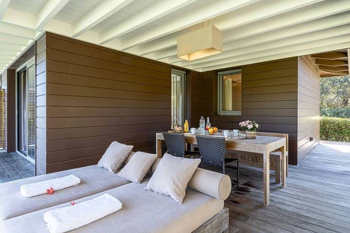 Villa pour 4 personnes, avec jardin et piscine, animaux acceptés à Bonifacio