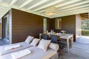 Villa pour 4 personnes, avec jardin et piscine, animaux acceptés à Bonifacio