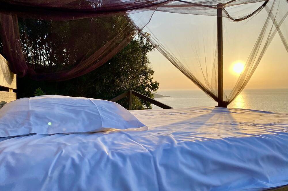 Matrimoniale-Lusso-Bagno privato con doccia-Vista mare in Belvedere-Campomoro, Sartène e dintorni