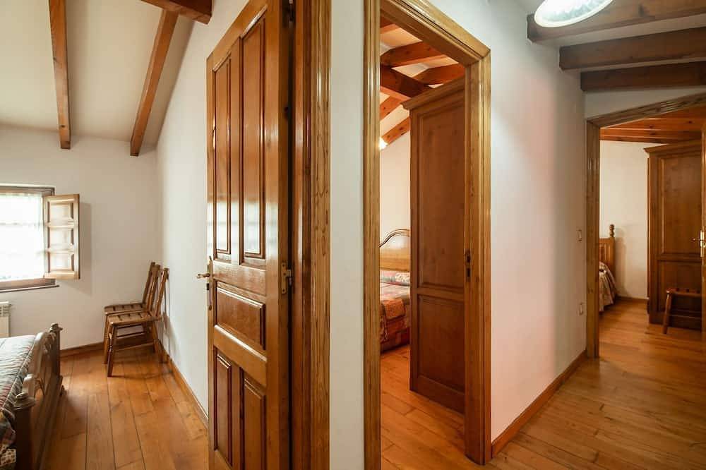 Casa con Jardín y Barbacoa en Llanes – Molinin in Llanes, Costa Verde