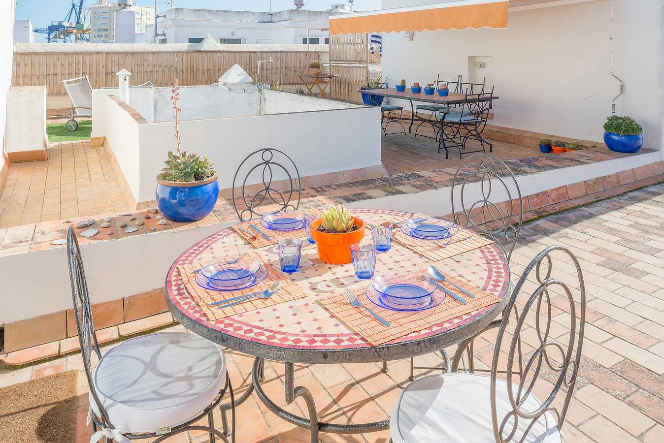Apartamento entero, Apartamento céntrico con terraza en la azotea, Wi-Fi y aire acondicionado in Cádiz, Costa de la Luz