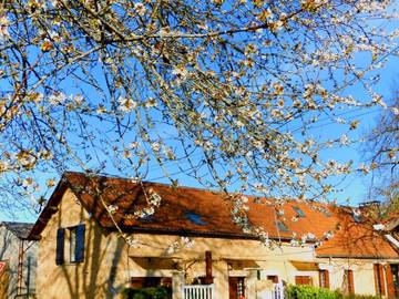 Gîte pour 5 personnes, avec vue et jardin, adapté aux familles à Cendrieux