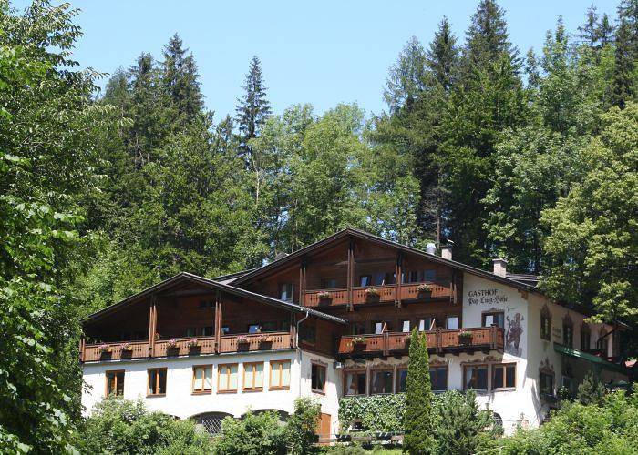 Hotel für 5 Personen, mit Balkon und Terrasse sowie Garten und Pool in Golling an der Salzach