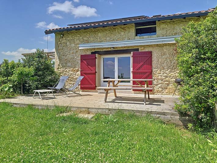 Gîte pour 5 personnes, avec jardin ainsi que terrasse et piscine - 1