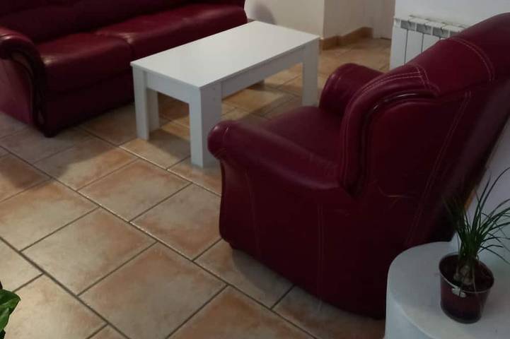 Location de vacances pour 5 personnes, animaux acceptés dans Office De Tourisme Du Pays Des Sorgues Et Des Monts De Vaucluse - 2