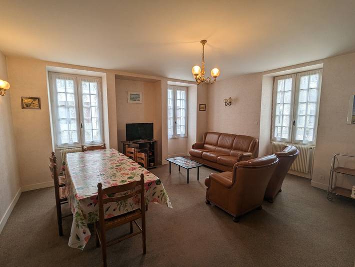 Geräumiges Haus mit Hof und Kamin im Herzen des Parks von Brenne in Mézières-en-Brenne, Le Blanc und Umgebung
