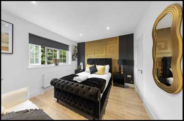 Cottage for 23 People in Kent Downs, South East England, Photo 1