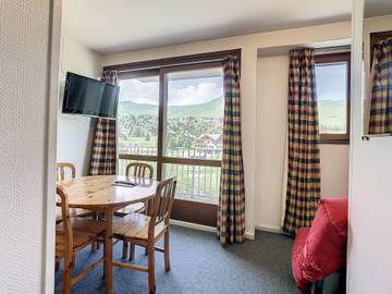Gîte pour 4 personnes, avec terrasse dans Office De Tourisme La Toussuire