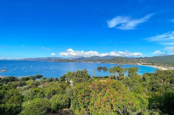 Location de vacances pour 4 personnes, avec Terrasse et Jardin dans Plage d'Orcino
