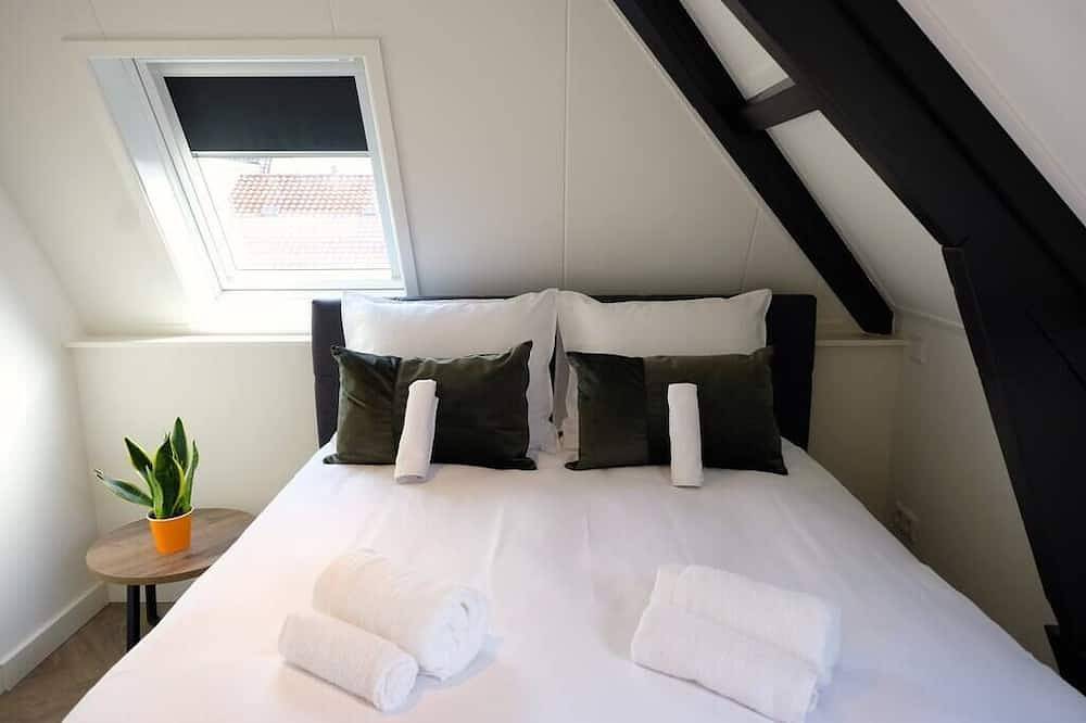 Geheel appartement, Fantastic 90m2 Two-Bedroom Apartment (Wa-7-B) in Tiel, Betuwe