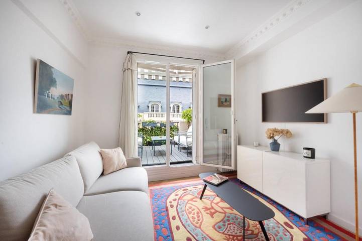 Gîte pour 2 personnes, avec terrasse et vue dans L'Olympia (Paris) - 4