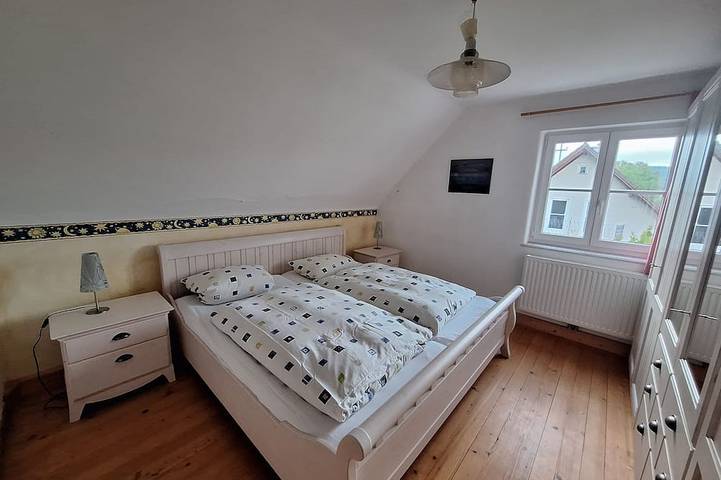 Neu renoviertes Einfamilienhaus mit großem Garten, ideal für Familien in Isny im Allgäu, Region Bodensee-Oberschwaben