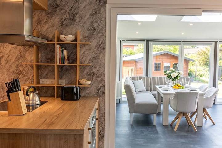 Ferienhaus für 6 Personen, mit Garten und Balkon in Wilhelmshaven