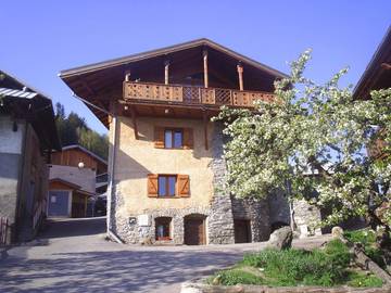 Chambre d’hôte pour 2 personnes, avec terrasse, animaux acceptés dans La Plagne-Tarentaise