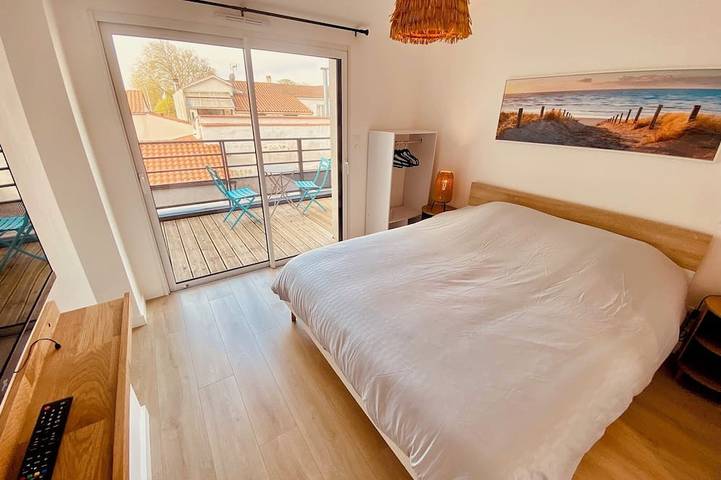 Modern house with 4 bedrooms, garden, and parking space near La Rochelle! in Aytré, Región de La Rochelle