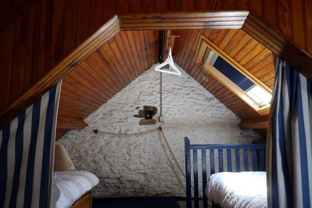 Traditional house 1 km from the beach - 4 guests in Locmaria, Côte des Mégalithes