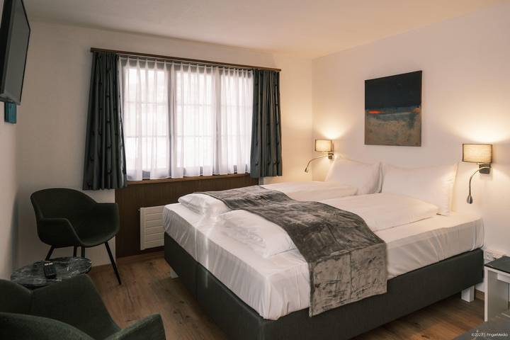 Hotel für 2 Personen, mit Garten und Terrasse, mit Haustier in Lenk im Simmental - 3